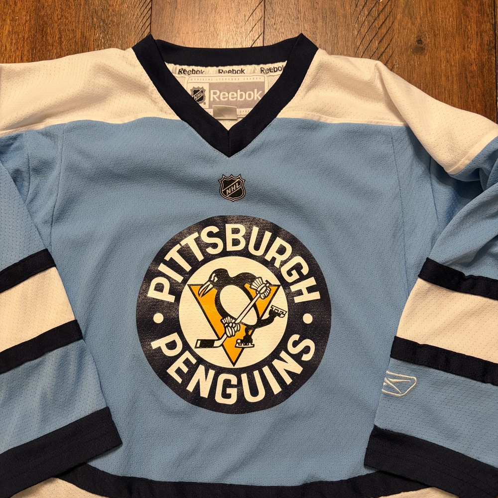 Pittsburgh Penguins Jersey Boys Medium Blue NHL Hockey Reebok S/M Throwback - Picture 3 of 10